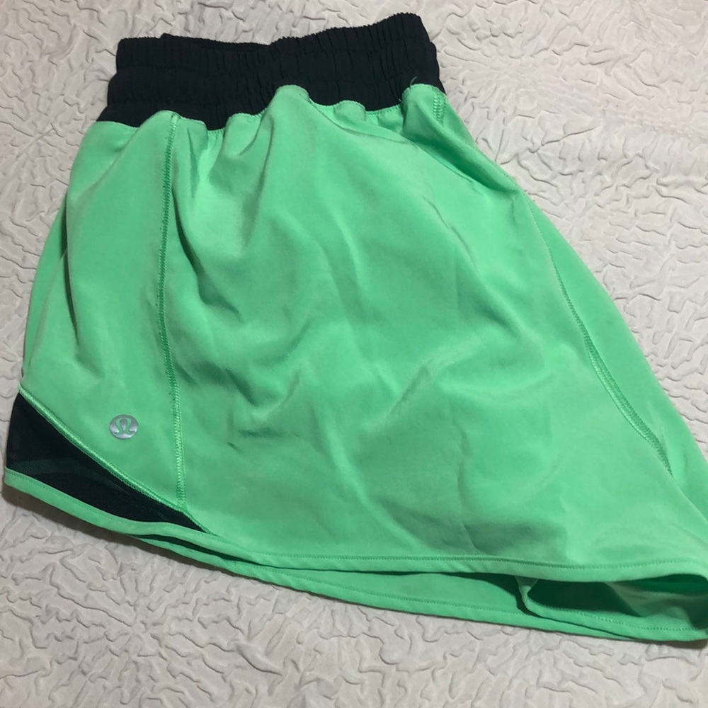 Lululemon Hotty Hot Shorts 2.5 12